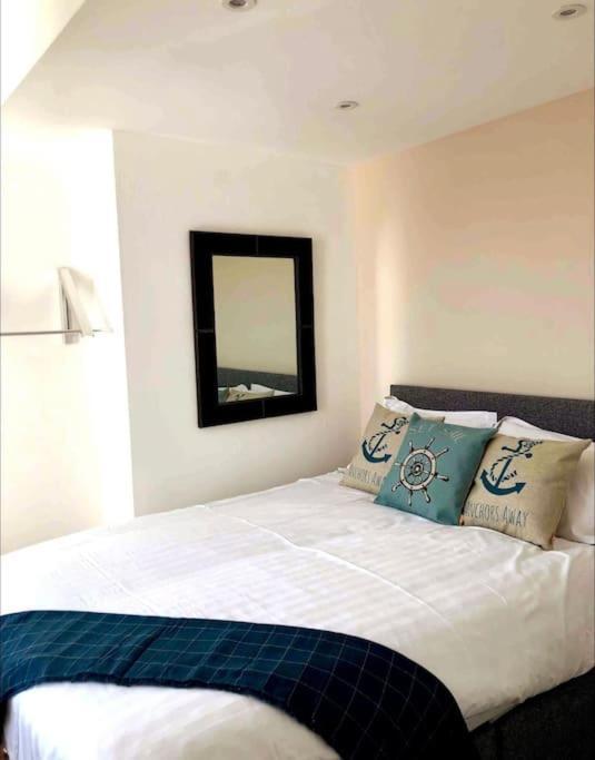 Sunny Seaside Beach House Lytham Centre Sleeps 8 Lytham St Annes Kültér fotó