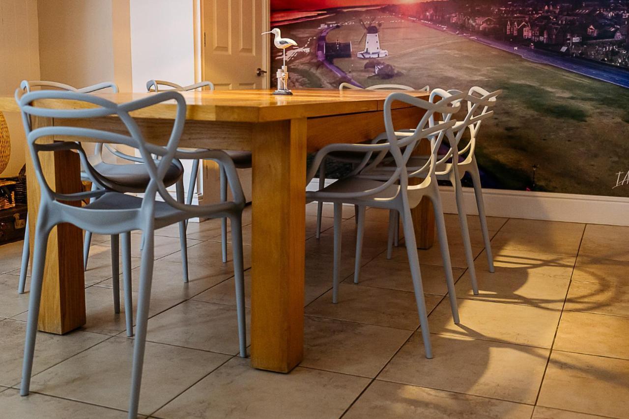 Sunny Seaside Beach House Lytham Centre Sleeps 8 Lytham St Annes Kültér fotó